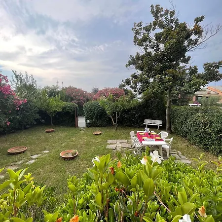 Haus Quadrifoglio Von World By Interhome Apartment Arenzano